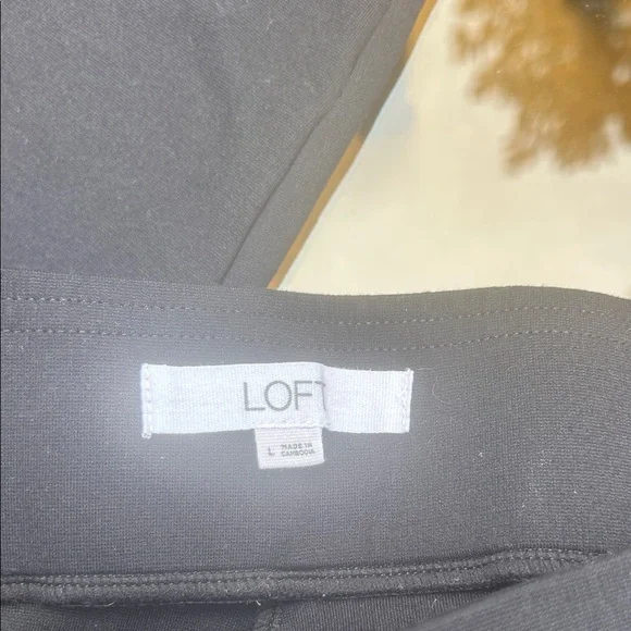 LOFT Classic Black Pants - Picture 3 of 6